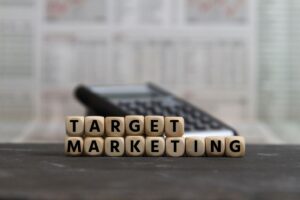 ターゲット マーケティングの手順やメリット、事例など解説!